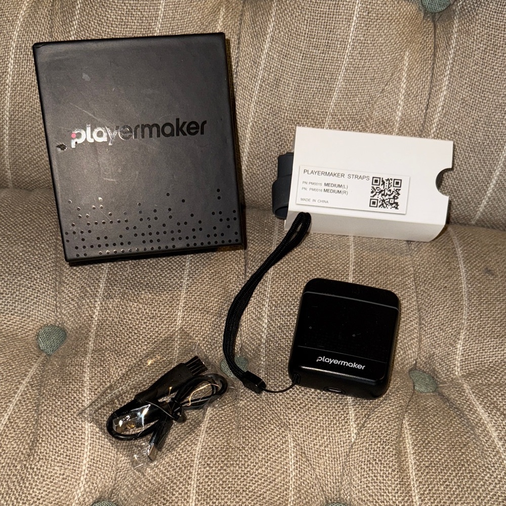 EXCELLENT CONDITION Playermaker Sensor Kit with Medium Straps